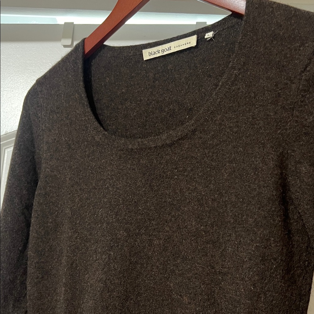 Elegant Black goat Long Sleeve